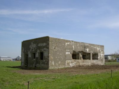 Airfield-command-post
