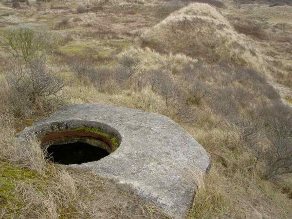 Bunker-58c-80cm-circular-emplacement