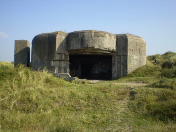 Festung IJmuiden-Bunker-M272-Casemate-120°