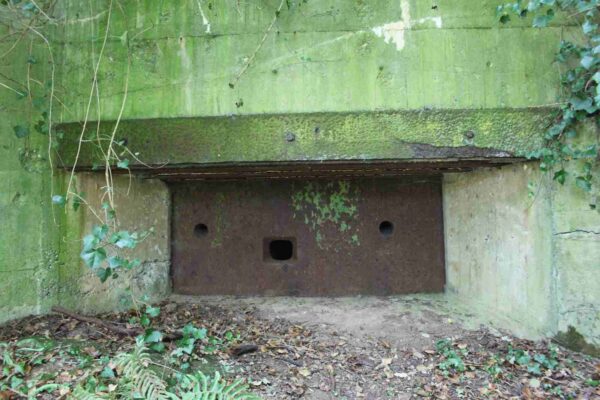 Bunker-515-Machine-gun-casemate-with-forward-apron