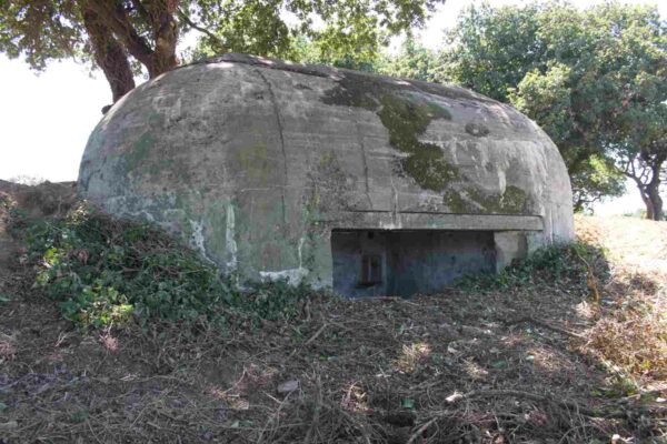 Bunker-667-Small-5cm-Kwk-casemate
