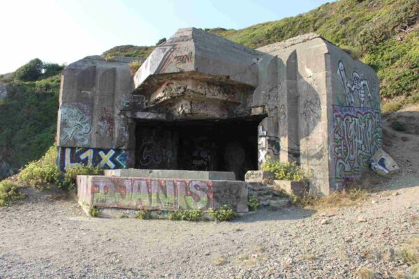 Bunker-671-Casemate-for-medium-pivoting-guns